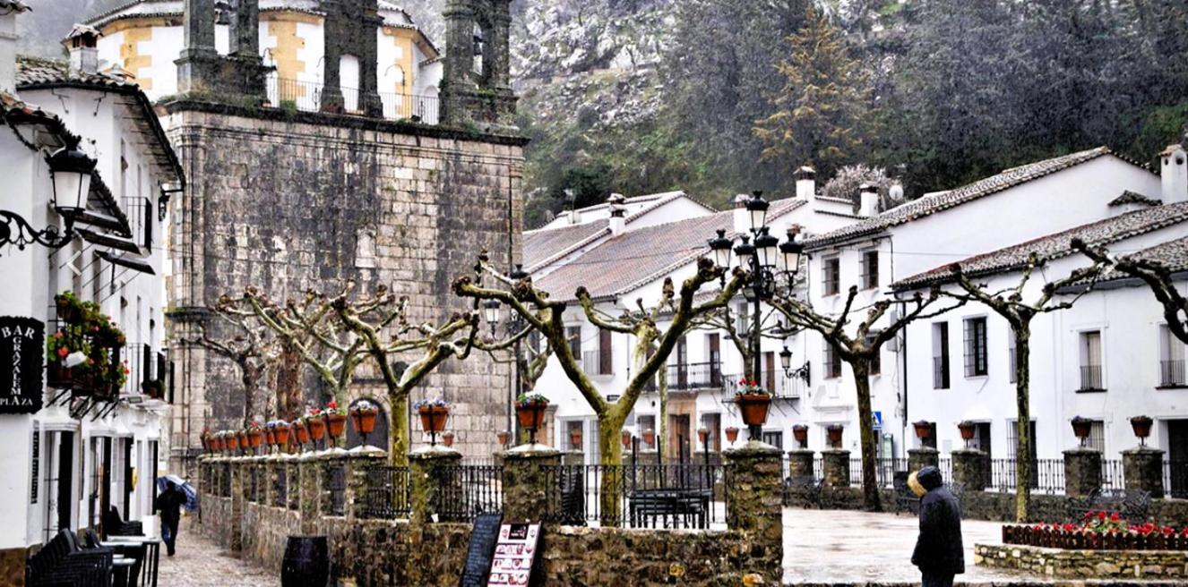 グラサレマ Casa El Pequeno Boletusヴィラ エクステリア 写真