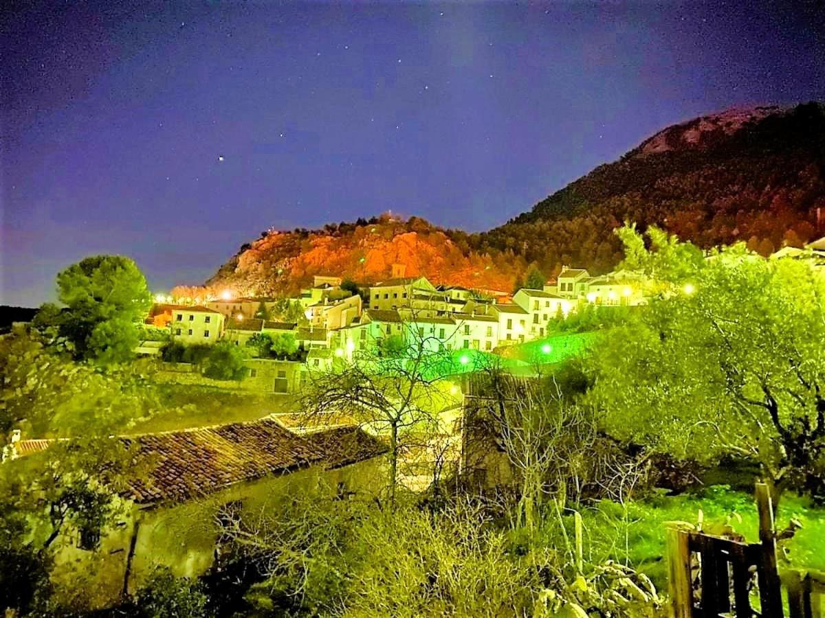 グラサレマ Casa El Pequeno Boletusヴィラ エクステリア 写真
